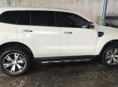 Cần bán xe Ford Everest năm 2016 màu trắng, 1 tỷ 162 triệu, xe nhập