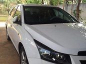 Cần bán xe Chevrolet Cruze đời 2011, màu trắng xe gia đình