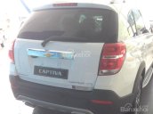 Bán Chevrolet Captiva Revv 2017, hỗ trợ vay 100%, có xe giao ngay - Gọi Ms. Lam 0939 19 37 18