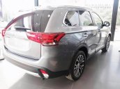 Cần bán Mitsubishi Outlander GLS 2.0AT đời 2017, màu xám, xe nhập