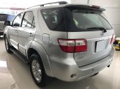 Cần bán Toyota Fortuner sản xuất 2009, màu bạc, giá chỉ 569 triệu