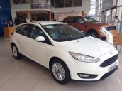 [096.585.7986] Bán xe Ford Focus Trend 1.5 AT Ecoboost Hatchback 2017, đủ màu, giá tốt, hỗ trợ vay trả góp