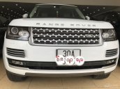 Bán Range Rover HSE màu trắng đăng ký 2015, xe đẹp chạy 1.8 vạn