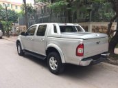 Cần bán xe Isuzu Dmax đời 2005, màu bạc xe gia đình, 250tr