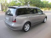 Bán xe Mitsubishi Grandis đời 2005, màu xám còn mới, giá tốt