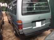 Cần bán Toyota Hiace đời 2002, màu xanh lam, giá tốt