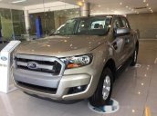 Cần bán xe Ford Ranger XLS AT đời 2017, màu vàng