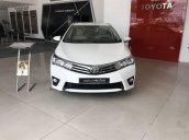 Bán xe Toyota Corolla altis đời 2017, màu trắng