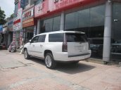 Cadillac Escalade ESV 2016 màu trắng