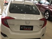 Cần bán Honda Civic đời 2017, màu trắng, nhập khẩu