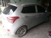 Bán xe cũ Hyundai Grand i10 sản xuất 2016, màu bạc xe gia đình