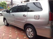 Bán ô tô Toyota Innova G đời 2010, màu bạc, giá tốt