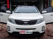 Bán xe Kia Sorento 2.4 GATH đời 2015, màu trắng, giá 815tr