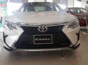 Bán Toyota Camry sản xuất 2017, màu trắng