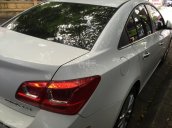 Cần bán Chevrolet Cruze LTZ năm 2015, màu trắng