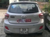 Cần bán Hyundai i10 1.0 MT 2014, màu bạc