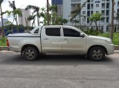 Bán Toyota Hilux đời 2012 số sàn, giá chỉ 425 triệu