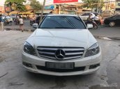 Cần bán Mercedes C200 đời 2008, màu trắng