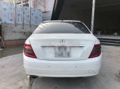 Cần bán Mercedes C200 đời 2008, màu trắng