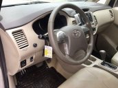 Bán xe cũ Toyota Innova G 2013, màu bạc số tự động