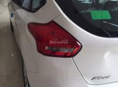 Giao ngay Ford Focus 1.5 Ecoboost 2017- Giá cạnh tranh giảm giá lên 100 triệu. Liên hệ 0971472484 nhận giá tốt nhất