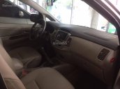 Cần bán Toyota Innova 2.0E, sản xuất 2015