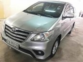 Cần bán Toyota Innova E đời 2014, màu bạc số sàn, giá chỉ 660 triệu