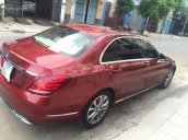 Cần bán xe Mercedes C200 sản xuất 2015, màu đỏ còn mới