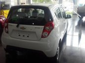 Bán ô tô Chevrolet Spark 2017, màu trắng