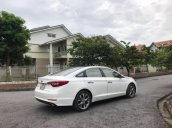 Cần bán gấp Hyundai Sonata 2015, màu trắng chính chủ, giá 850tr