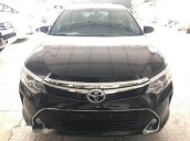 Cần bán xe Toyota Camry 2.5Q đời 2017, màu đen