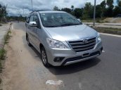 Cần bán Toyota Innova E đời 2010, màu bạc