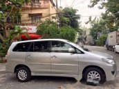 Bán xe cũ Toyota Innova 2.0E đời 2012, màu bạc số sàn, 575 triệu