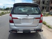 Cần bán Toyota Innova E đời 2010, màu bạc