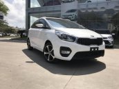 Cần bán xe Kia Rondo đời 2017, màu trắng, 628 triệu