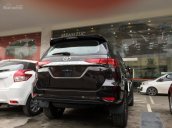 Bán xe Toyota Fortuner 2.7V (1 cầu) mới, màu đen, xe nhập khẩu nguyên chiếc