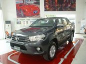 Bán Toyota Hilux 2.4E MT sản xuất 2017, 697 triệu