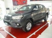 Bán Toyota Hilux 2.4E MT sản xuất 2017, 697 triệu