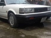 Bán xe Nissan Bluebird đời 1988, màu trắng