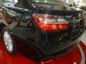 Bán Toyota Camry 2.0E AT đời 2017, màu đen