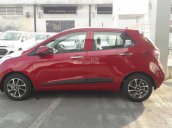 Mua Hyundai Grand i10 bạc 2017 CKD, tặng 1 năm bảo dưỡng miễn phí, chỉ có tại Hyundai Kinh Dương Vương