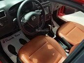 VW Sài Gòn, bán Volkswagen Polo Hatchback, màu đỏ. Dán phim 3M, phủ Nano cho 10 khách hàng đầu tiên