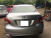 Cần bán lại xe Toyota Vios sản xuất 2009 màu bạc, giá tốt, số tự động