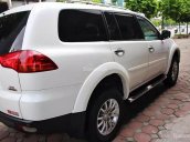 Cần bán gấp Mitsubishi Pajero Sport 3.0AT đời 2012, màu trắng