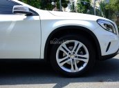 Bán xe Mercedes GLA250 4Matic màu trắng 7900km; Nhập khẩu, chính hãng