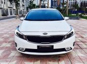 Cần bán xe Kia Cerato 1.6 MT đời 2016, màu trắng