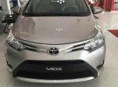 Cần bán xe Toyota Vios đời 2017, màu bạc