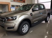 Cần bán Ford Ranger XLS MT 2.2L 4x2 đời 2017, màu vàng cát, giá cạnh tranh