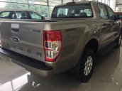 Cần bán Ford Ranger XLS MT 2.2L 4x2 đời 2017, màu vàng cát, giá cạnh tranh