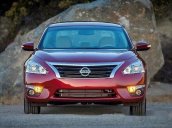 Cần bán Nissan Teana SL đời 2017, màu đỏ